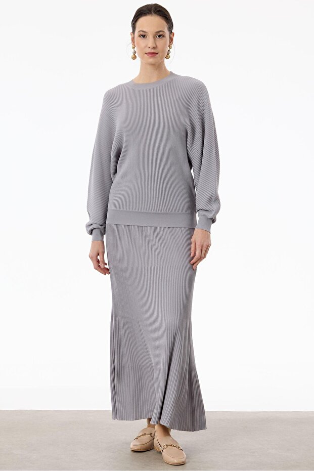 Gray Rayon Suit - Bat Sleeve Skirt