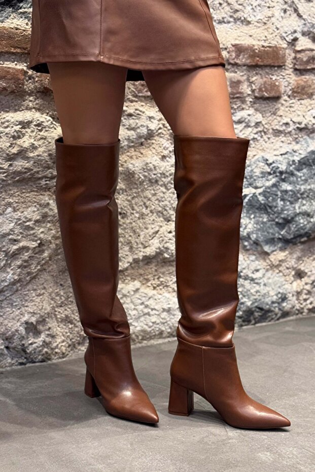 Berny Tan Matt hegyes orrú női sarkú csizma - 4