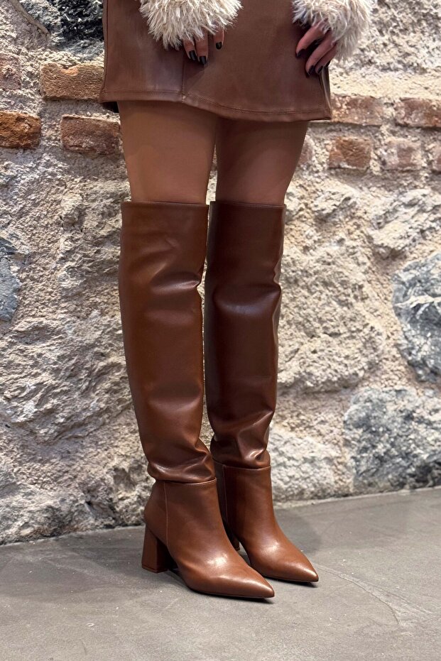 Berny Tan Matt hegyes orrú női sarkú csizma - 2