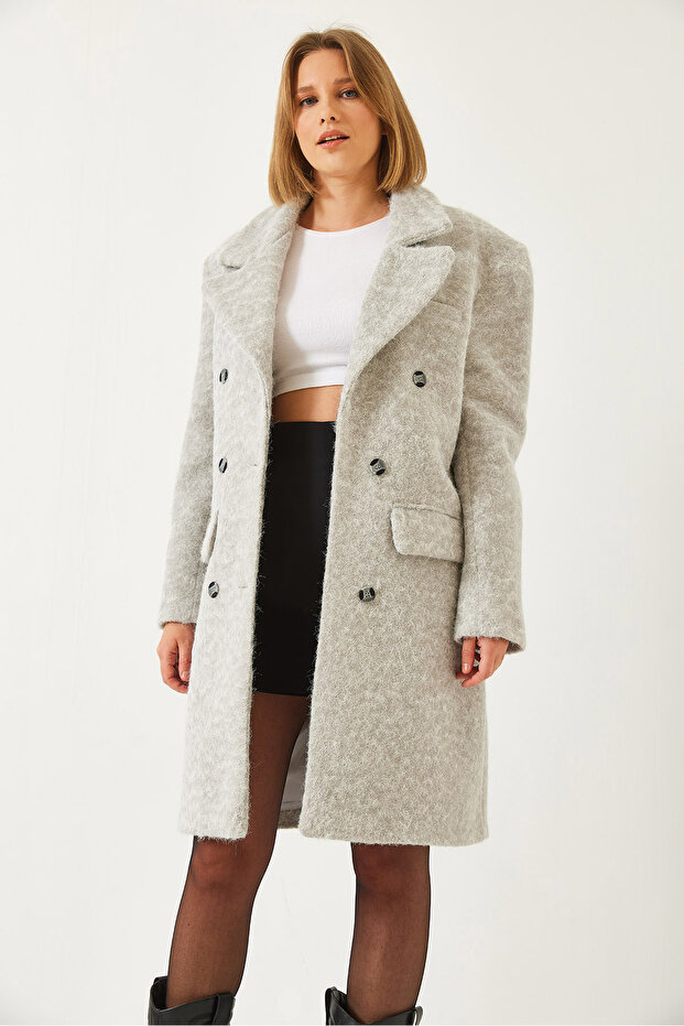 Damski płaszcz z sześcioma kieszeniami zapinanymi na guziki 60261121 - 3