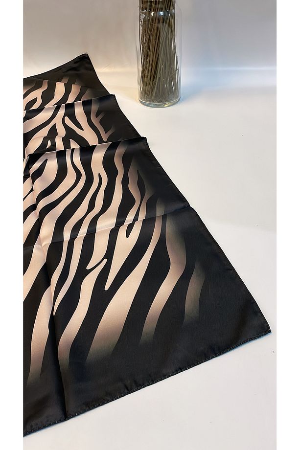 Eşarp - Twill Eşarp Zebra Desen Sert Kumaş Kaliteli Ürün Moda Trend Mağaza  Desen - 2