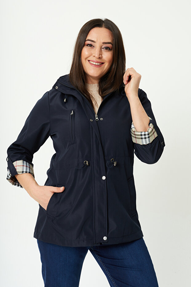 Trenci de damă  - 1