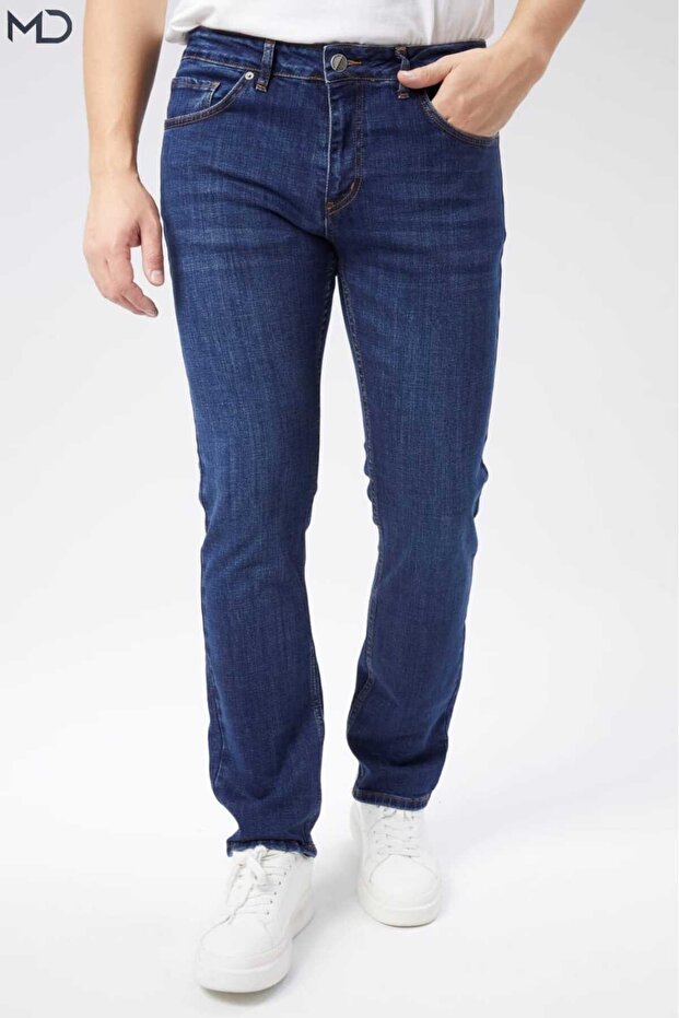 بنطلون جينز رجالي من MD DENIM بقصة عادية وقماش مرن مصقول باللون الأزرق الداكن (RO-4298)