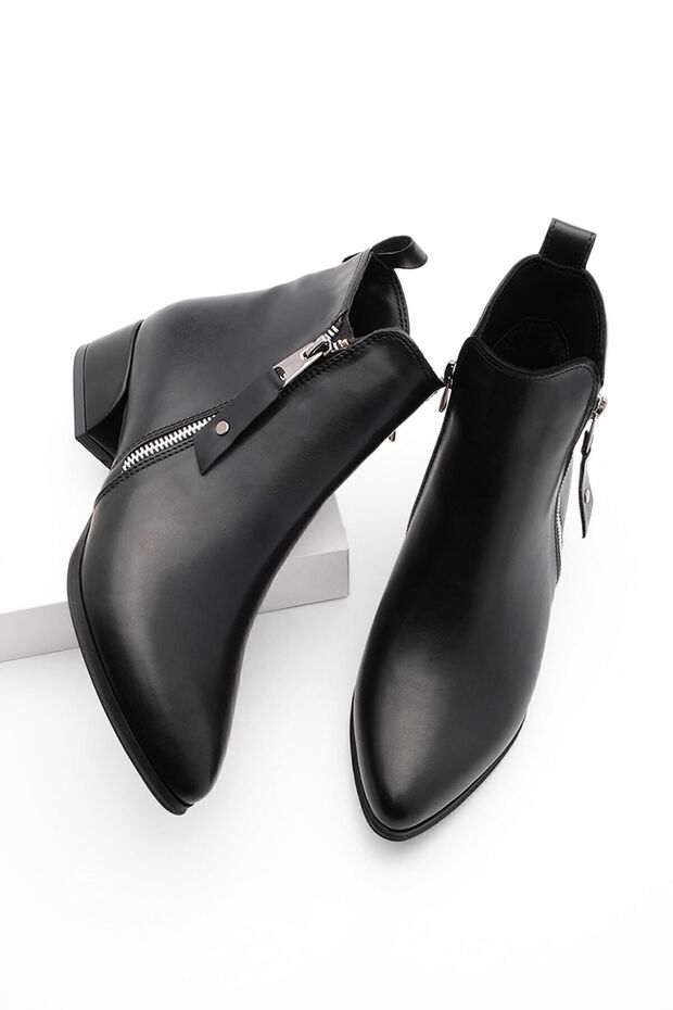 Women's Heeled Boots & Booties Pointed Toe Zippered Daily Classic Boots Avore Black
