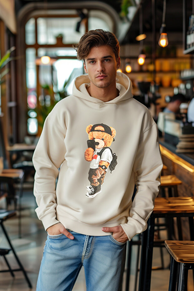 Ekru Unısex Oversize Ayıcık Baskılı İçi Polar/Sıcak Tutan Kapüşonlu Sweatshirt TMNAW25SW00210 - 1