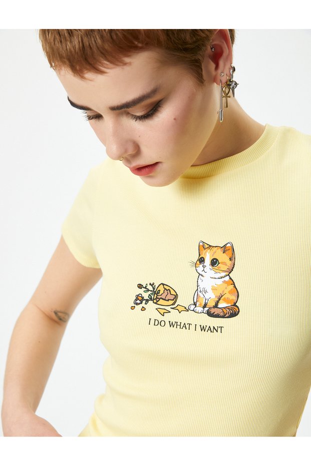 Kitten Look T-Shirt Short Sleeve Crew Neck Cotton
