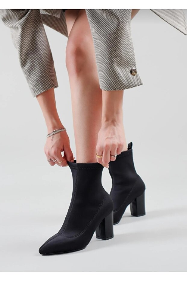 Women's Flexible Diver Fabric Thick Heel Pointed Toe Stretch Boots