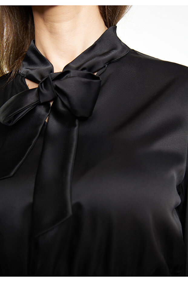 Midikleid mit Volant - 5