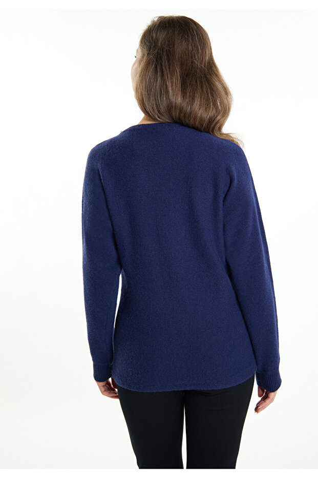 Pullover mit Perlen - 4