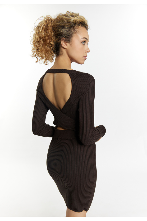 Rückenfreier Pullover - 3