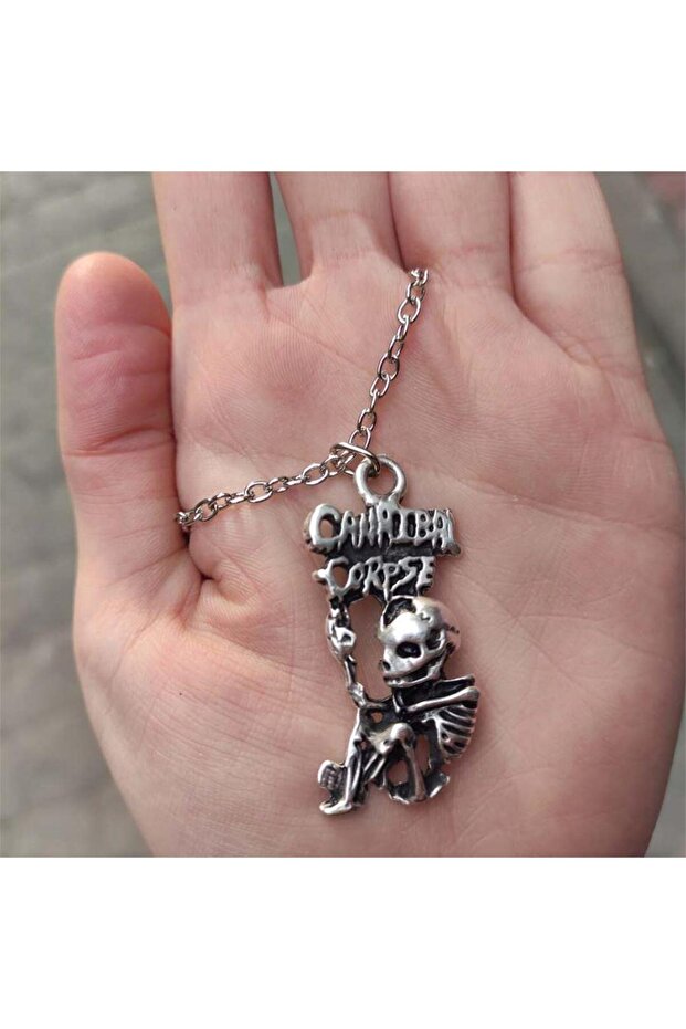 قلادة جثة أكلة لحوم البشر - 2