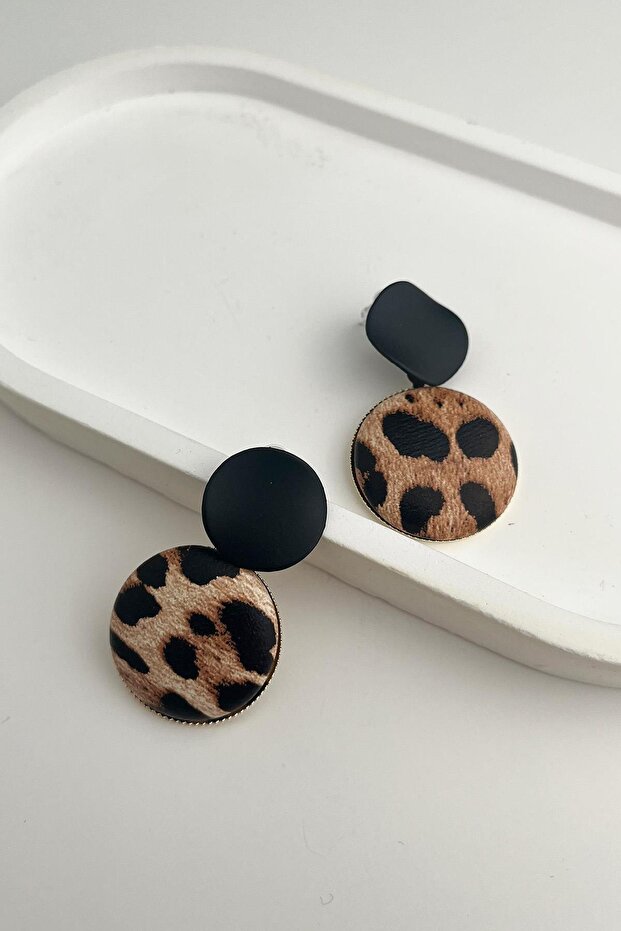 حلق دائري متدلي على شكل الفهد (4 سم) - 2