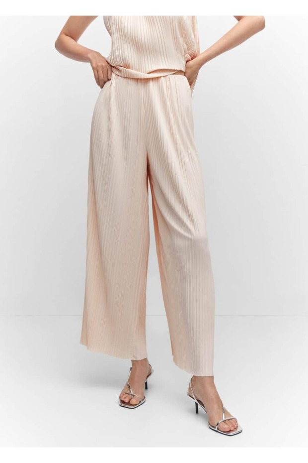 Pantaloni largi plisați - 1