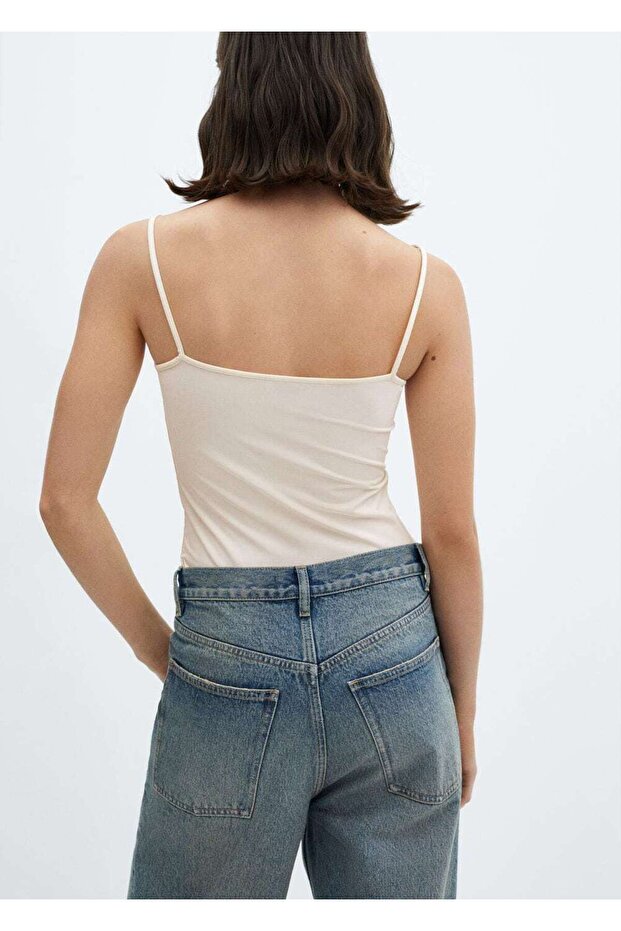 Dekolte yakalı askılı bluz - 4