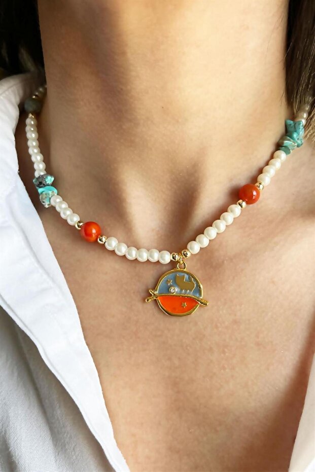 Pearl Necklace with Cat Detail, Natural Agate and Broken Embellished