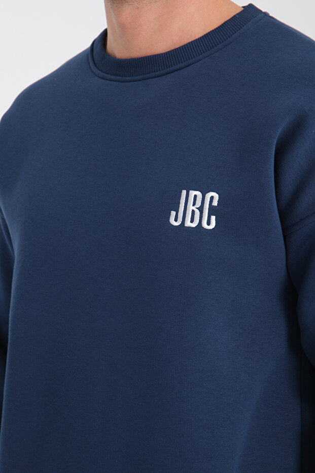 سويت شيرت رجالي أساسي مطرز برقبة دائرية مقاس كبير - 7