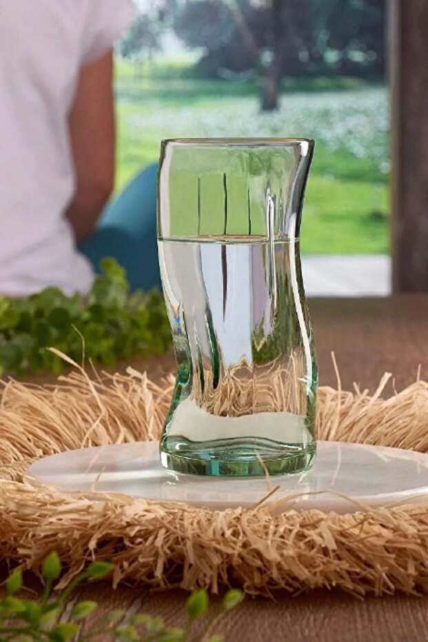مجموعة 6 لي أوير من أكواب المشروبات الخضراء المصنوعة من الزجاج المعاد تدويره سعة 440 مل