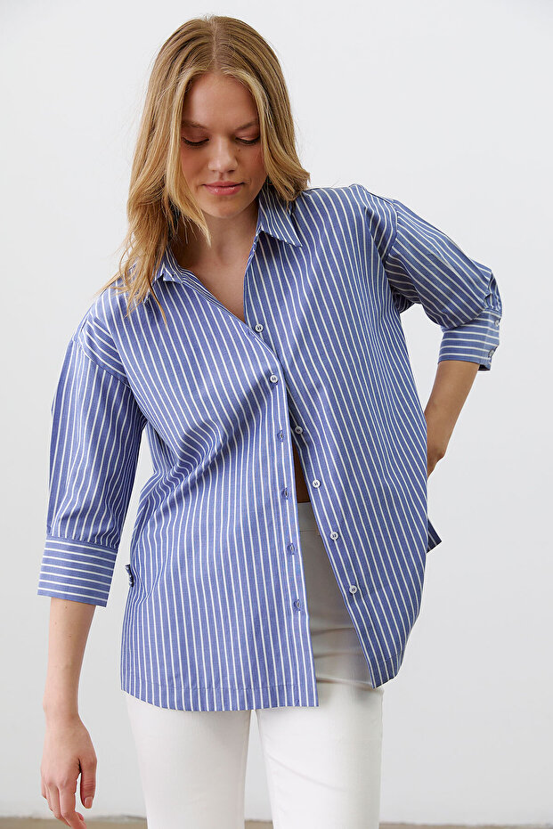 Yırtmaçlı Oversize Gömlek - 1