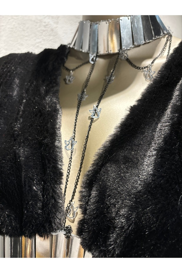 Tasmalı Gümüş Pullu Siyah Crop - 4