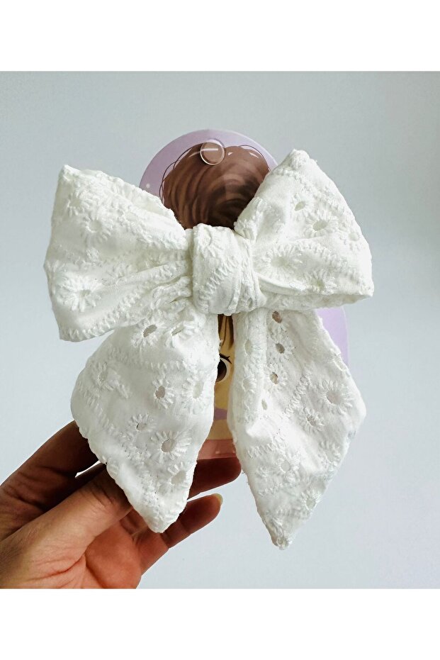 مشبك أبيض - 1