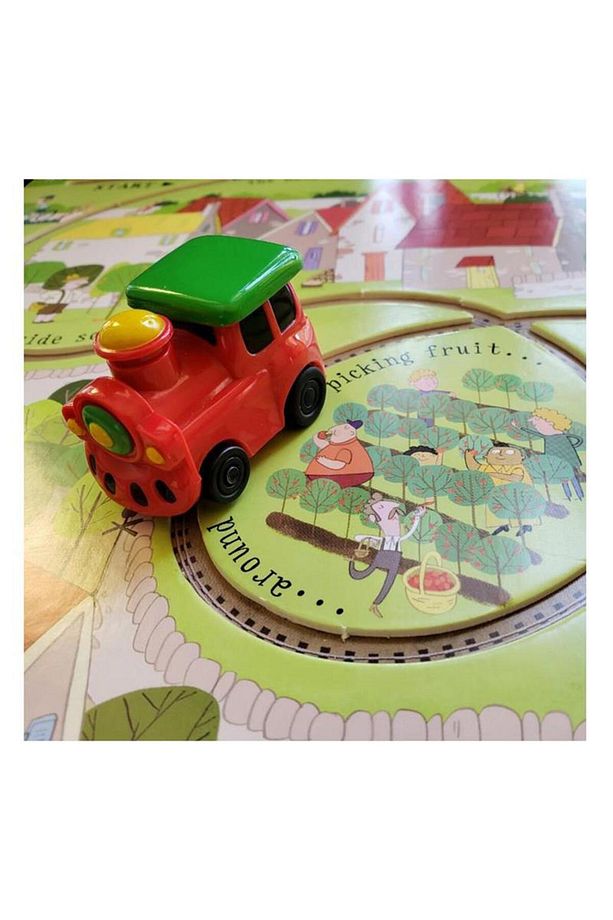 Pull Back Busy Train Book - 2