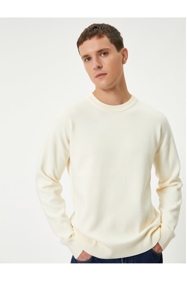 Basic Sweater Crew Neck Long Sleeve
