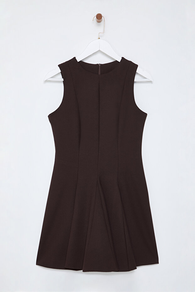 Brązowa spódnica - Mini sukienka z tkaniny Polyviscon z okrągłym dekoltem i odcięciem w talii - 6
