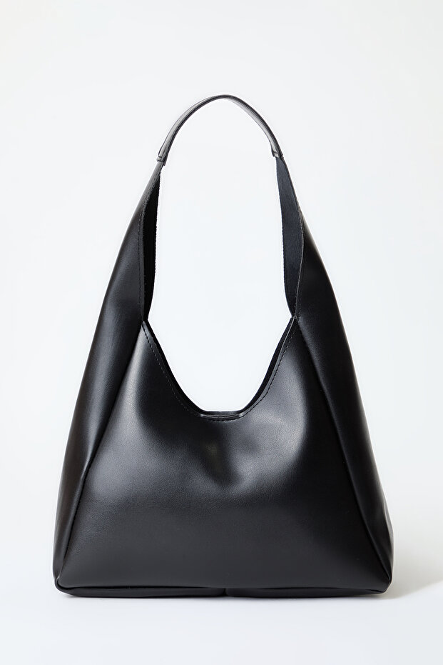 Czarna torebka damska o średniej wielkości z uchwytami TAKAW25OC00007 - 5