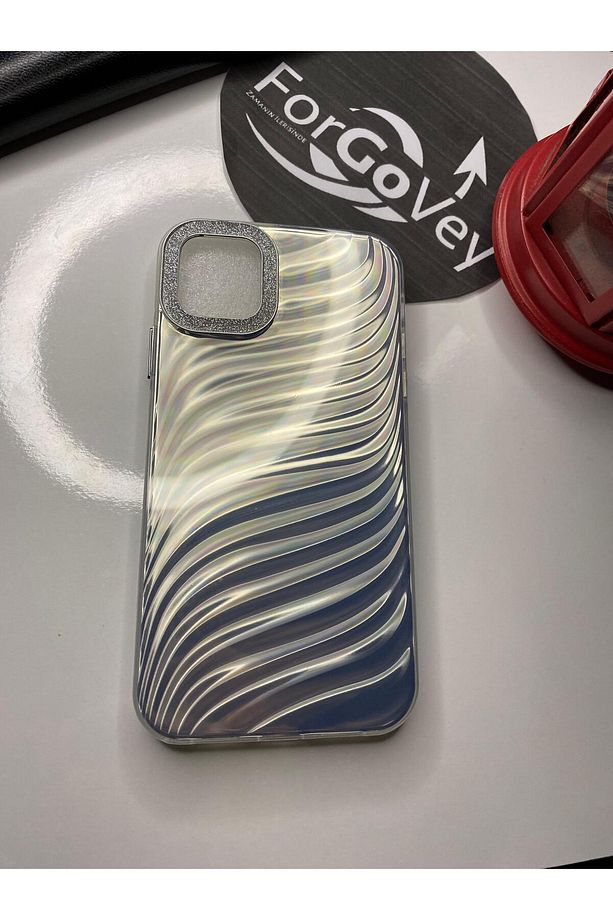 Apple iPhone 11 Kılıf Oval Dalga Detaylı Sade Lüks - 1