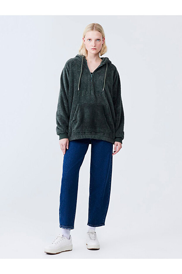 Kapüşonlu Slogan Işlemeli Yeşil Sweatshırt - 1