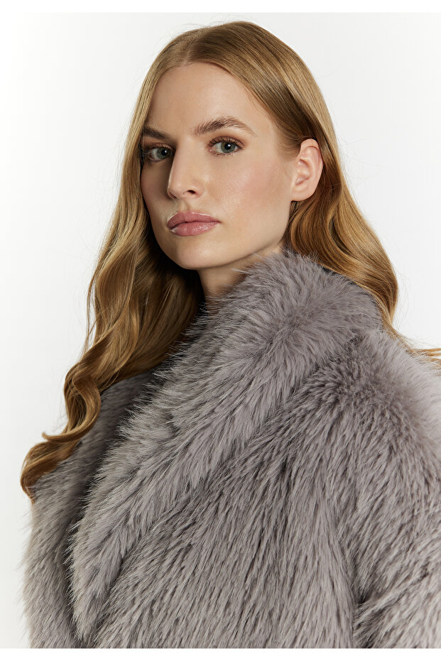 Mantel aus Webpelz - 5