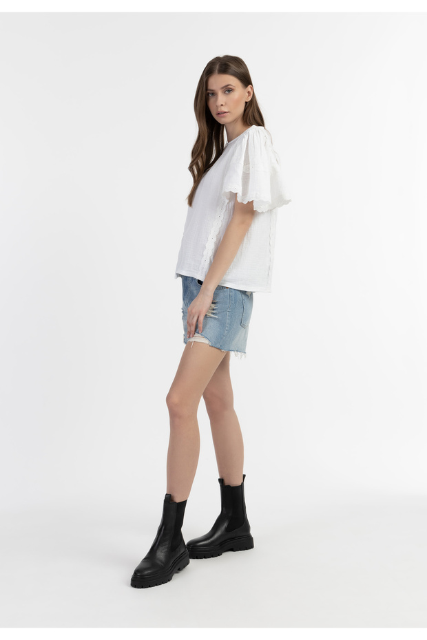 Blusenshirt mit Spitze - 1