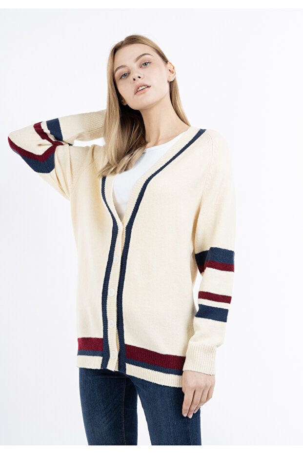 Strickjacke mit Knöpfen - 3