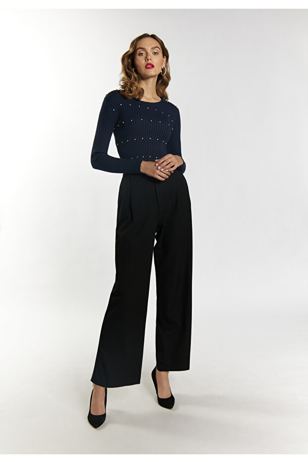 Pullover mit Strass-Steinen - 1