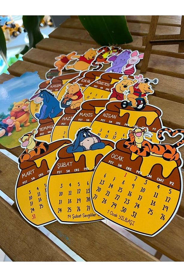 Winnie The Pooh 2025 Şövale Ayaklı Özel Tasarım Takvim - 5
