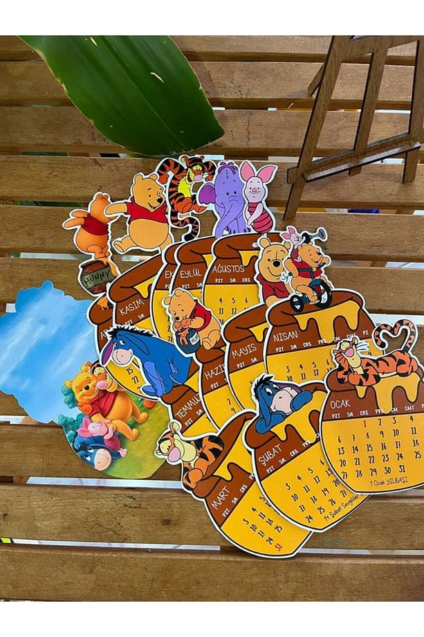 Winnie The Pooh 2025 Şövale Ayaklı Özel Tasarım Takvim - 3