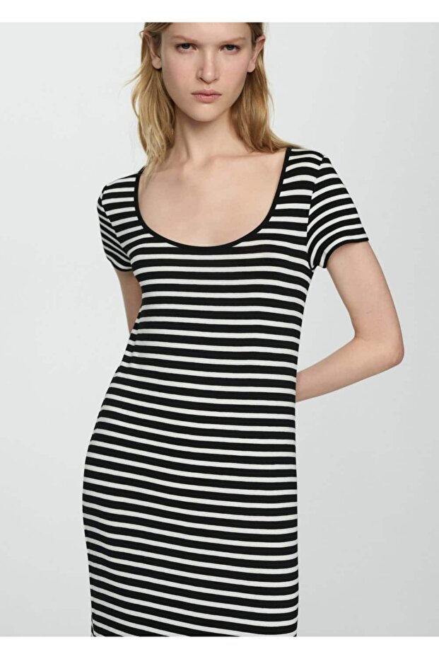 Short-sleeved striped dress