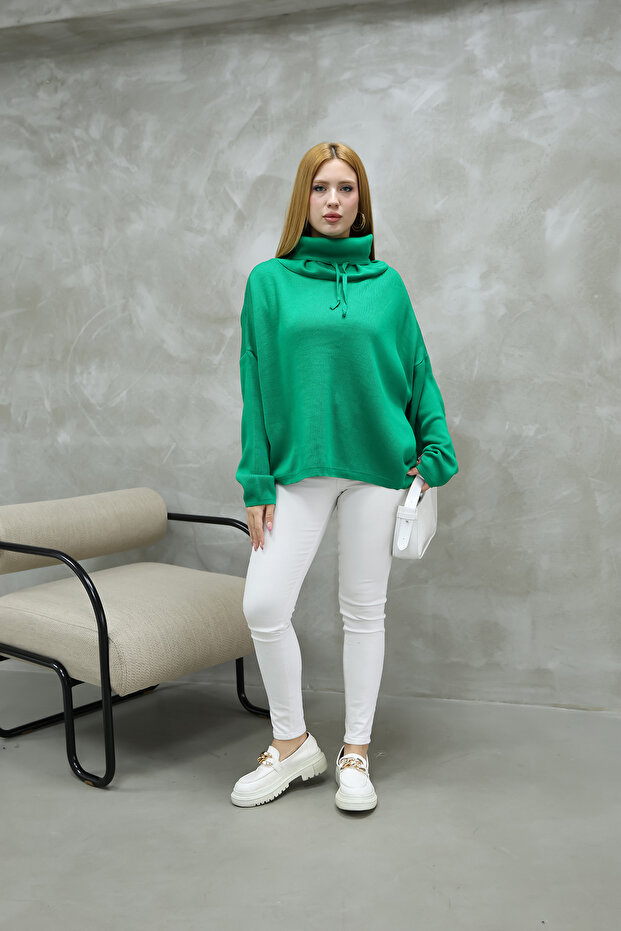 Degaje Collar String Sweater