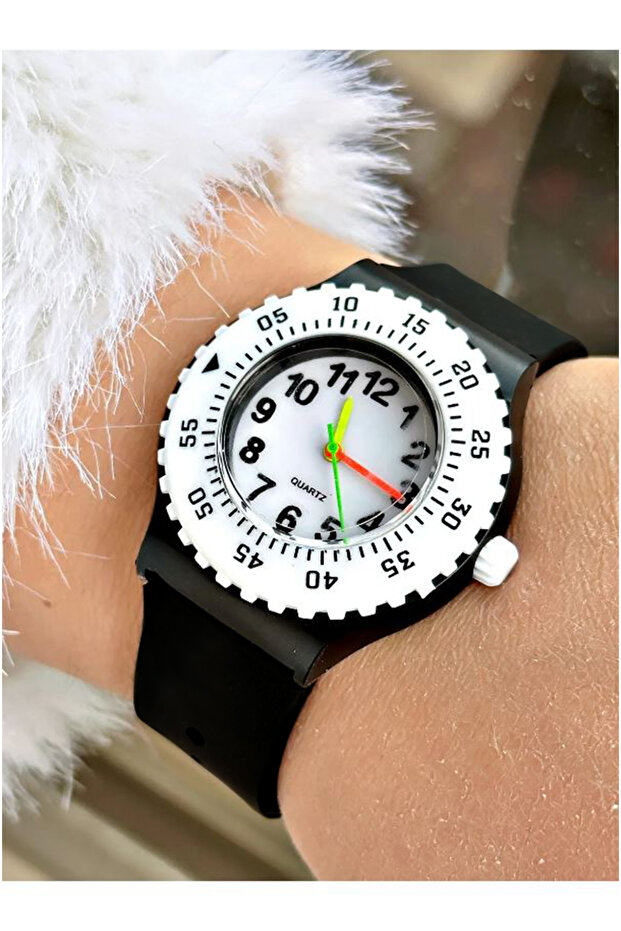 Silicone Cord Rotating Bezel Children's Wristwatch