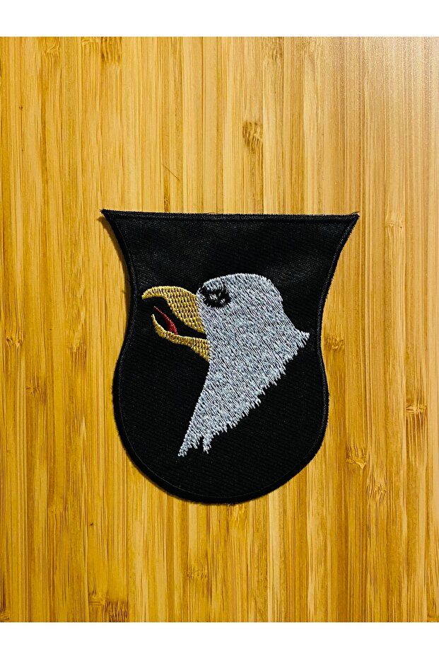 Arma Erected Gabardine Fabric Eagle 9X10.5Cm. Black. 1 Piece.