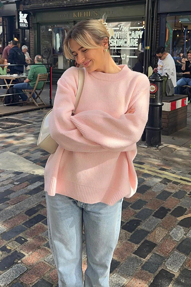 Women's Pink Oversized Knit Crew Neck Sweater