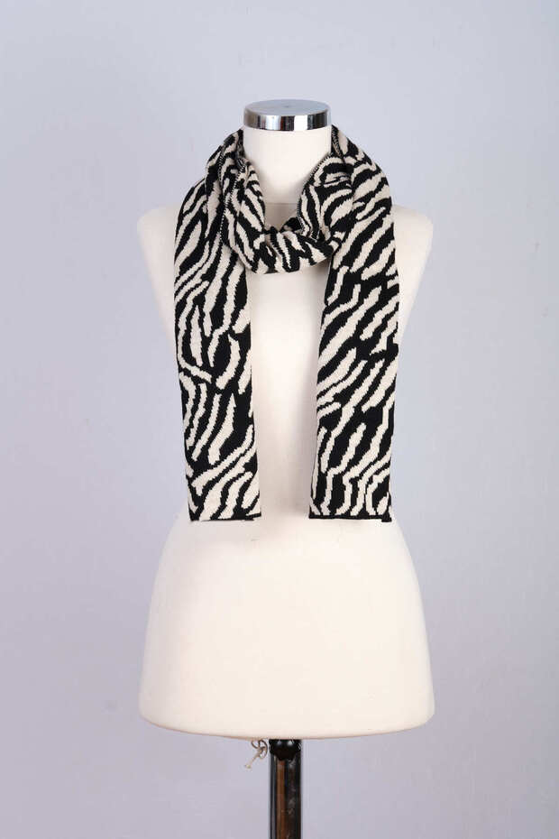 Zebra Desenli Triko Atkı - 3