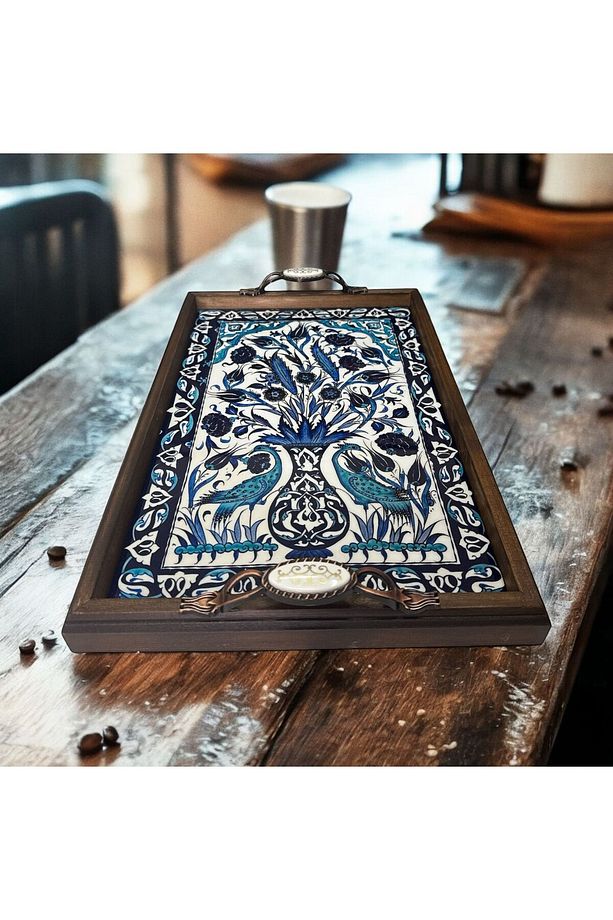 AHŞAP EL YAPIMI TEPSİ  SERAMİK YÜZEY ÜZERİ MAVİ TAVUS KUŞU DESEN MASİF ÇAM AĞACI HANDMADE - 6