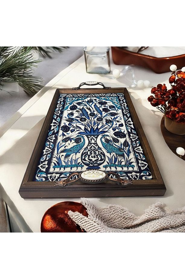 AHŞAP EL YAPIMI TEPSİ  SERAMİK YÜZEY ÜZERİ MAVİ TAVUS KUŞU DESEN MASİF ÇAM AĞACI HANDMADE - 8