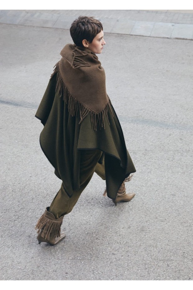 Kontrast Şeritli Triko Pelerin - 6