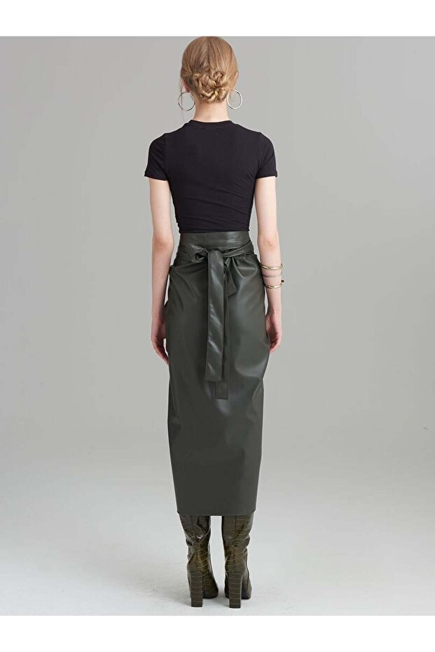 Bisiklet Yaka Basic Crop T-Shirt - Siyah - 3