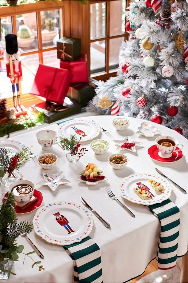 New Year Yılbaşı Nutcracker 20 Parça 4 Kişilik Kahvaltı Seti - 7