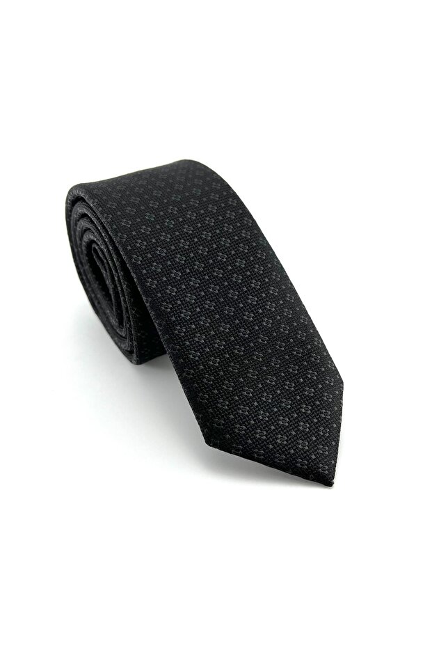 ربطة عنق رفيعة منقوشة باللون الأسود - 1