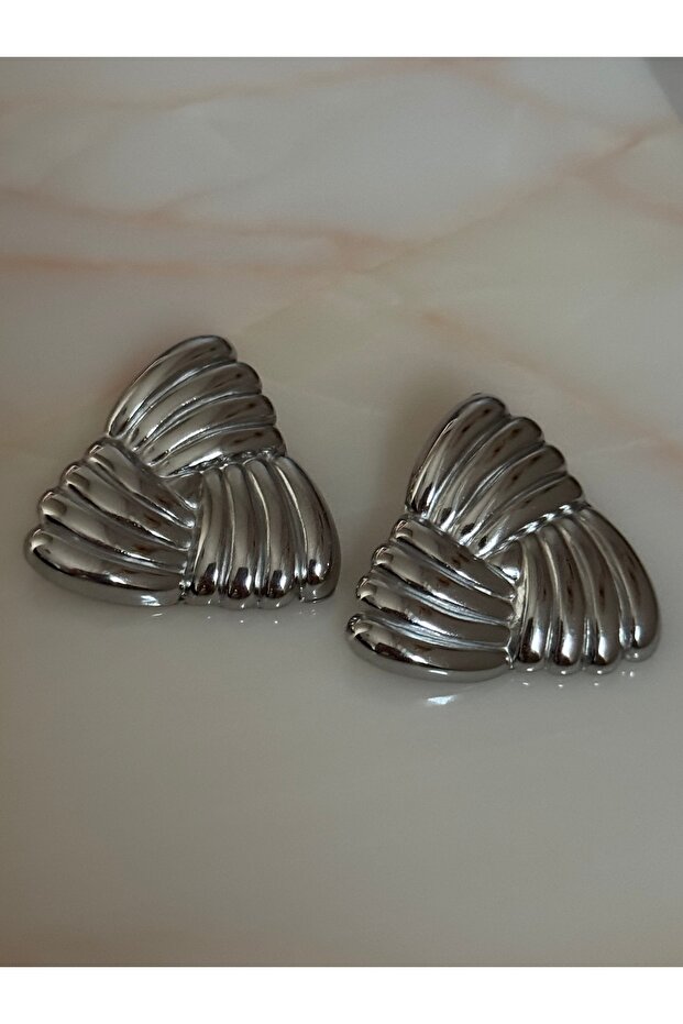 أقراط مخططة على شكل مثلث - 2