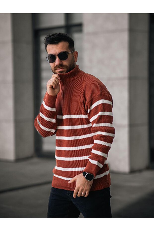 Men's Stand Collar Half Zipper Thin Striped Knitwear Sweater